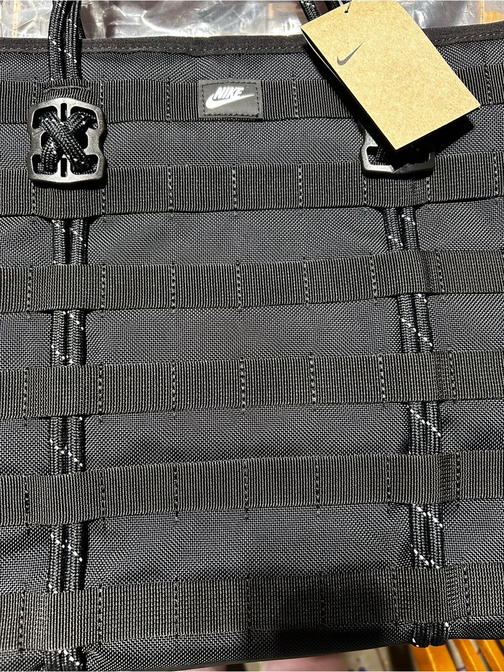 NWT Nike Sportswear RPM Tote Bag 26L Travel Gym Laptop
Shoulder Bag FJO439-010 - Picture 8 of 15